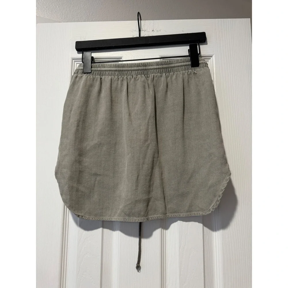 Cloth & Stone Sage Green‎ 100% Tencel Drawstring Mini Skirt. PXS